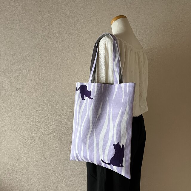 浴衣地ぺたんこトートバッグ A4対応 ねこと立涌文〈受注製作〉 | iichi