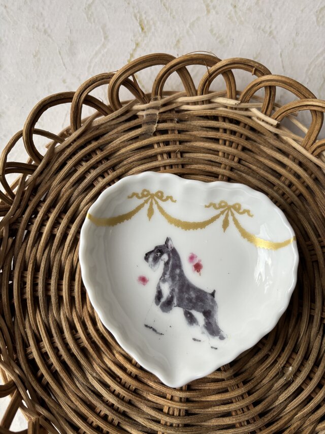 シュナウザー　ハート皿　❶