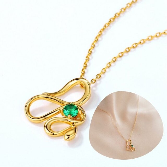 蛇のペンダント - まるで蛇が生命力を象徴しているかのように  N140