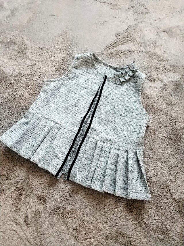 上品コットンツィードプリーツジレ