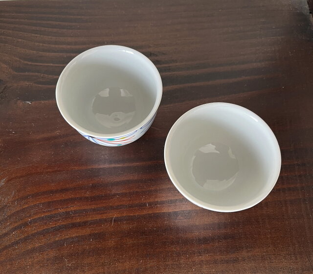 半菊手描き煎茶椀 2客組 yk262 | iichi 日々の暮らしを心地よく