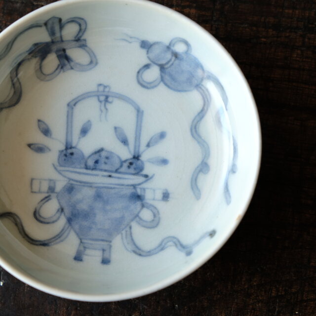 花籠が可愛い◇伊万里 籠文染付豆皿 骨董・antiques 小皿 暮らし