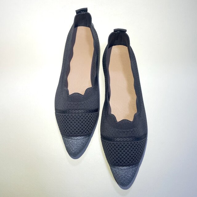 バイカラーフラットニットパンプスα (グレー x シルバー他) 軽くて楽ちん 1cmヒール