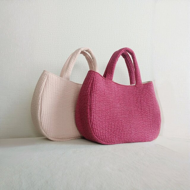 ヌビ三日月ハンドバッグ