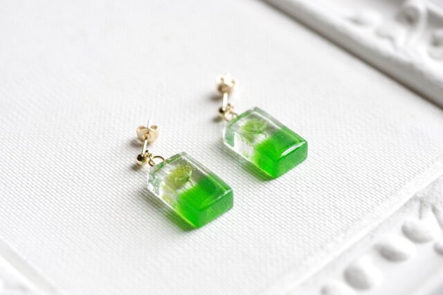 ≪119 グリーン≫レジンピアス 500円 ≪119 グリーン≫レジンピアス 500円 - メルカリ