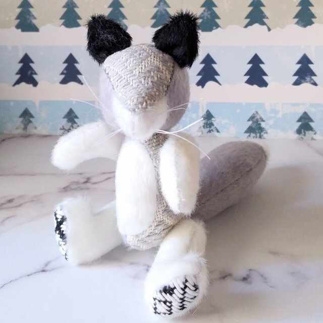 こぎんの動物ぬいぐるみ「こぎんぎつね」プラチナフォックス