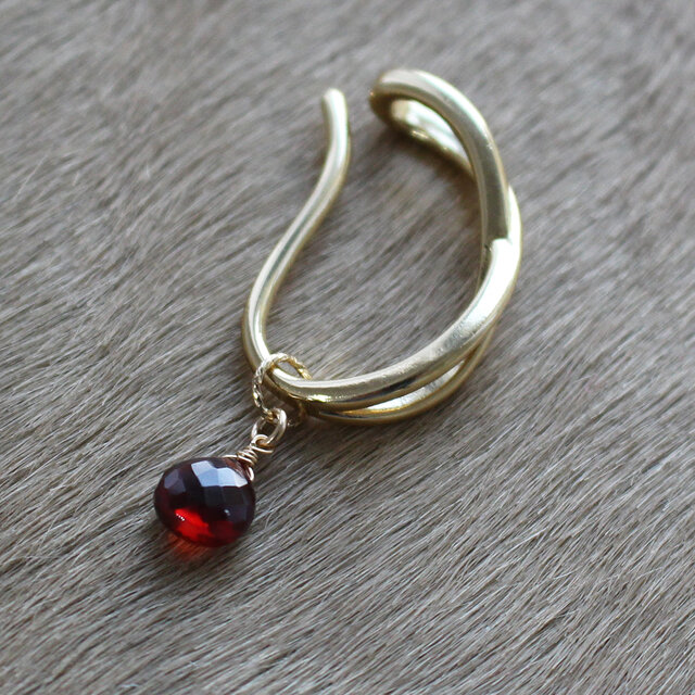 ✨1月誕生石✨ モザンビークガーネット＜マロン・ブリオレット＞のイヤーカフ
