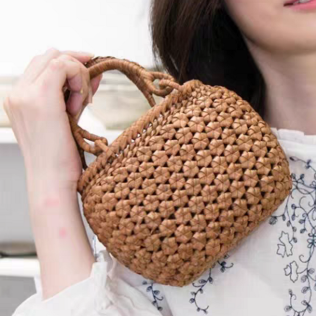 山葡萄 蔓 バック かご 籠 職人の手作り 着服 山葡萄 かごバッグ