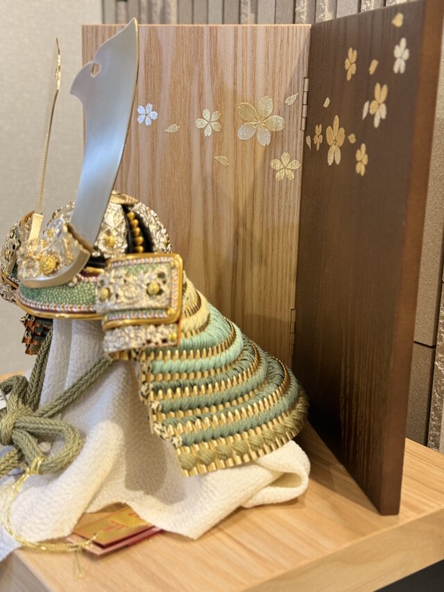 松刀（しょうとう）6号兜 寄木細工（よせぎざいく）収納飾り | iichi