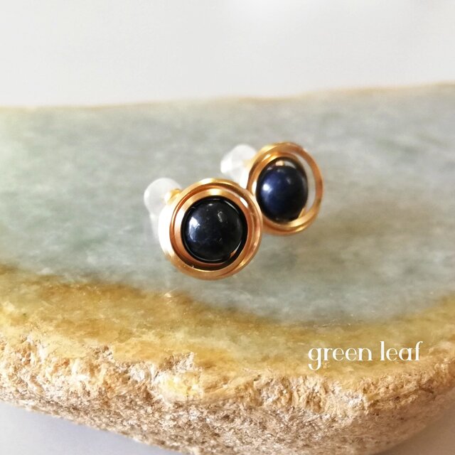 14kgf＊ラピスラズリの一粒ピアス～スクエア～