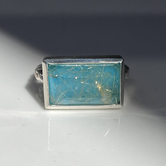 ルチルクォーツ × ターコイズ ダブレット 長方形 立体的なカット