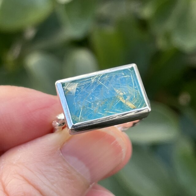 ルチルクォーツ × ターコイズ ダブレット 長方形 立体的なカット