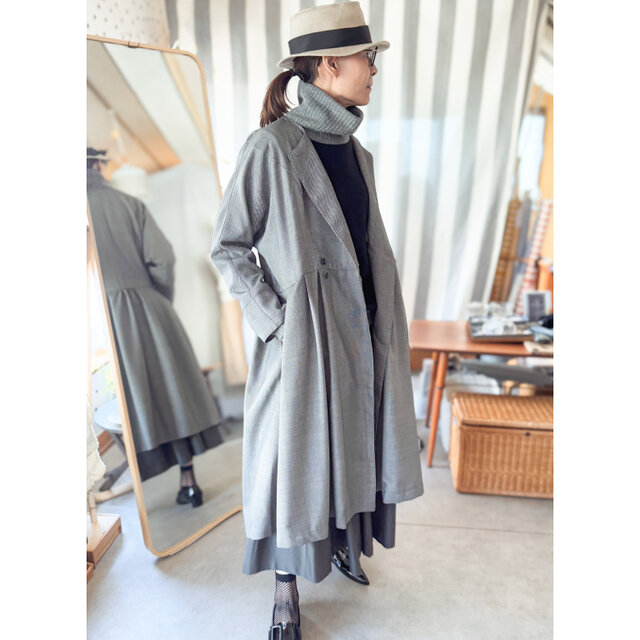 秋から春のアウター　ノーカラー ダブルブレストコートコート 　バーズアイ　ロングコート　カラー：ブラック系　サイズ：S・M-L