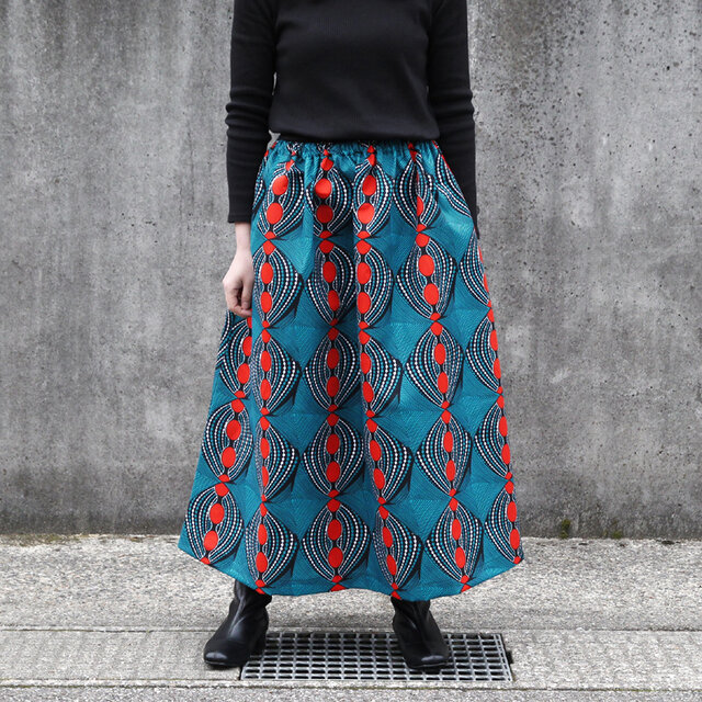 アフリカ布のロングスカート（ピーコックブルー）サイドポケット付き！ アフリカンプリント アフリカンファブリック