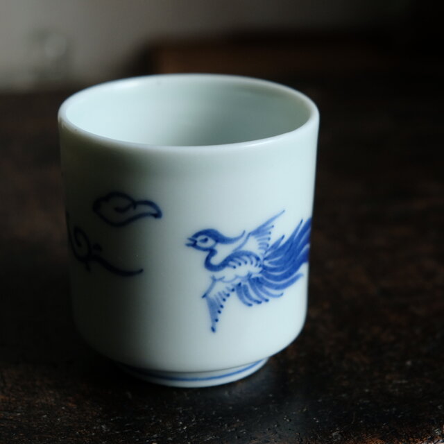 日々の暮らしのお供◇味のある絵付け。瀬戸焼 花鳥文染付湯呑み 骨董