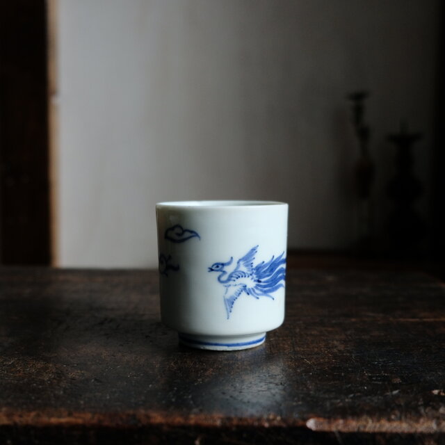 日々の暮らしのお供◆味のある絵付け。瀬戸焼　花鳥文染付湯呑み　骨董・antiques　古道具　明治~大正期 F