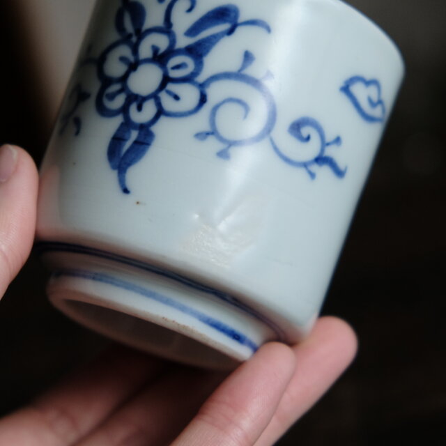 日々の暮らしのお供◇味のある絵付け。瀬戸焼 花鳥文染付湯呑み 骨董