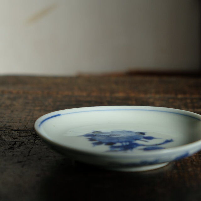 青で芍薬◇伊万里 花文染付小皿 骨董・antiques 丁寧な暮らしに。古