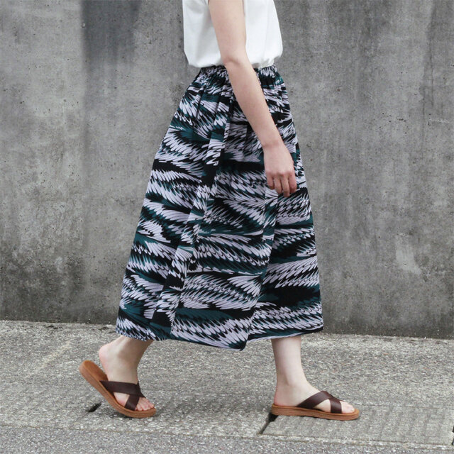 受注制作】アフリカ布のギャザースカート（ さざ波 ）アフリカン