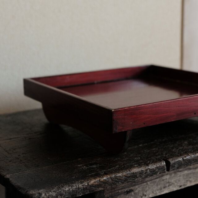 濃く美しい色味◇漆塗り脚付き膳 盆 古物 古民家 骨董・antiques 明治