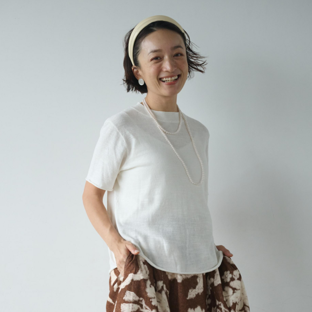 シンプルで上品なコットンリネンニット　サマーニット ホワイト　240707-3