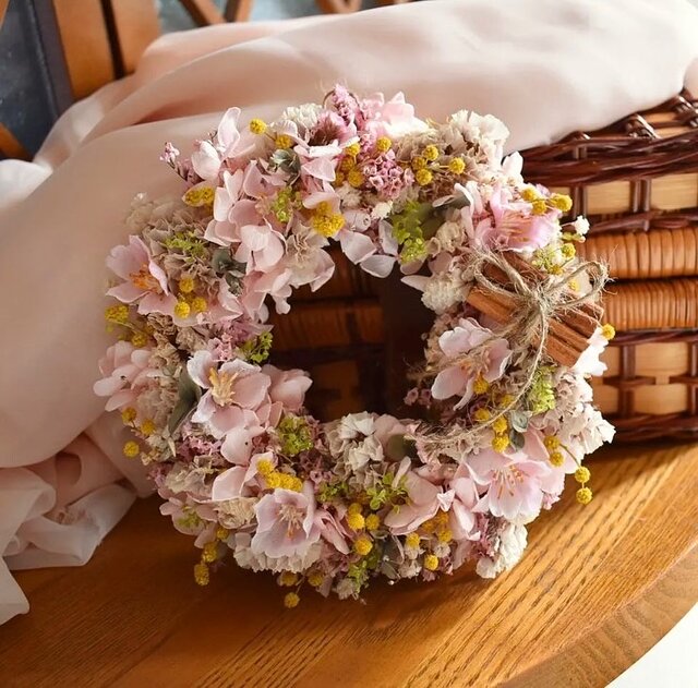 桜を贈るフラワーギフト 桜＆ミモザmix | iichi 日々の暮らしを