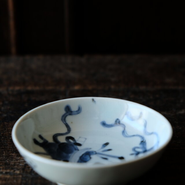 花籠が可愛い◇伊万里 籠文染付豆皿 骨董・antiques 小皿 暮らし
