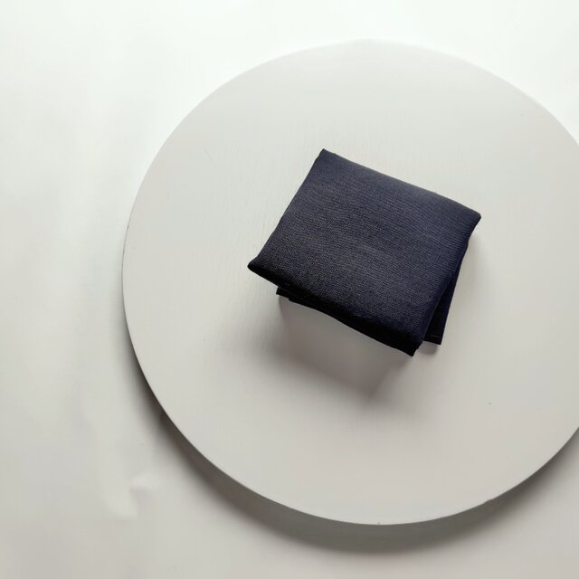 日用品店（布）ベルギーリネンのハンカチ   43cm×43cm 【 黒 】