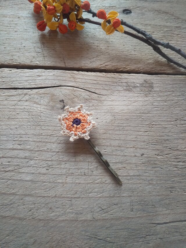 カラフルなスターヘアピン