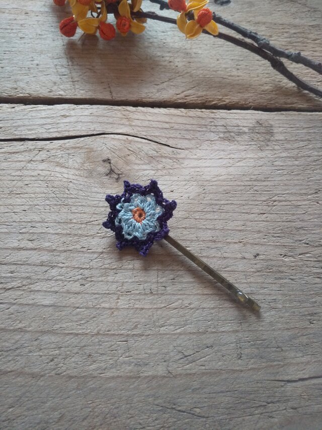 カラフルなスターヘアピン