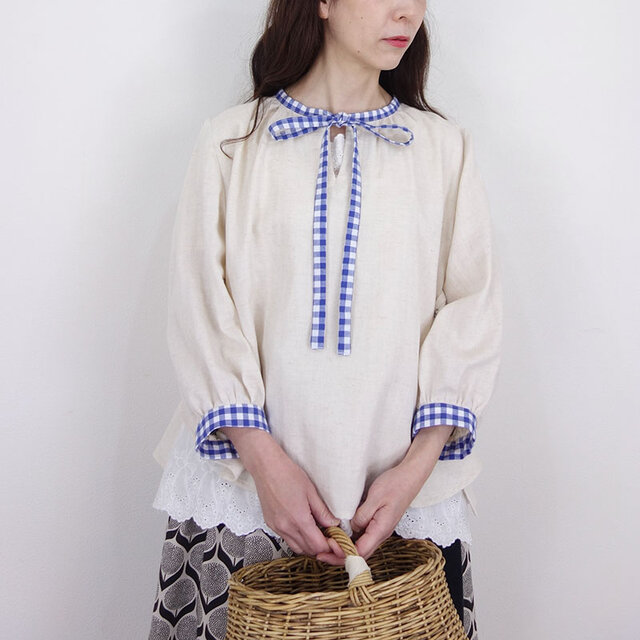 [予約販売] Wガーゼギンガムとフラワー刺繍胸リボンプルオーバー