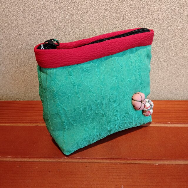 着物　梅付きトート型ポーチ（中）