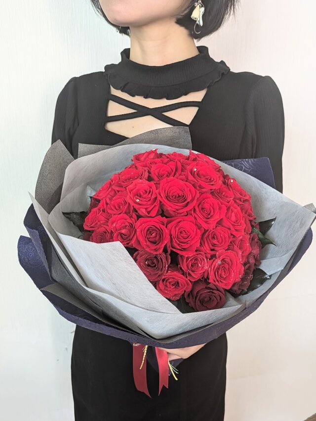 赤い薔薇50本の花束／プリザーブドフラワー永遠の愛♡無条件の愛／記念日