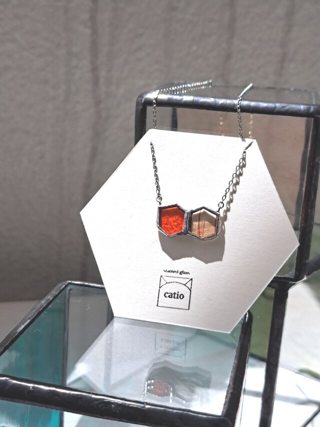 Honeycamb-ribbon-necklace/stripe orange