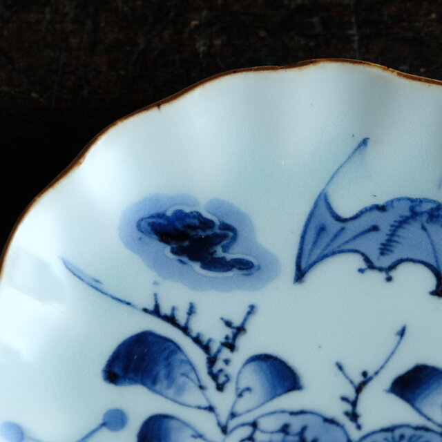 蝙蝠と果実◇伊万里 蝙蝠文染付中皿 骨董/antiques丁寧な暮らし 江戸