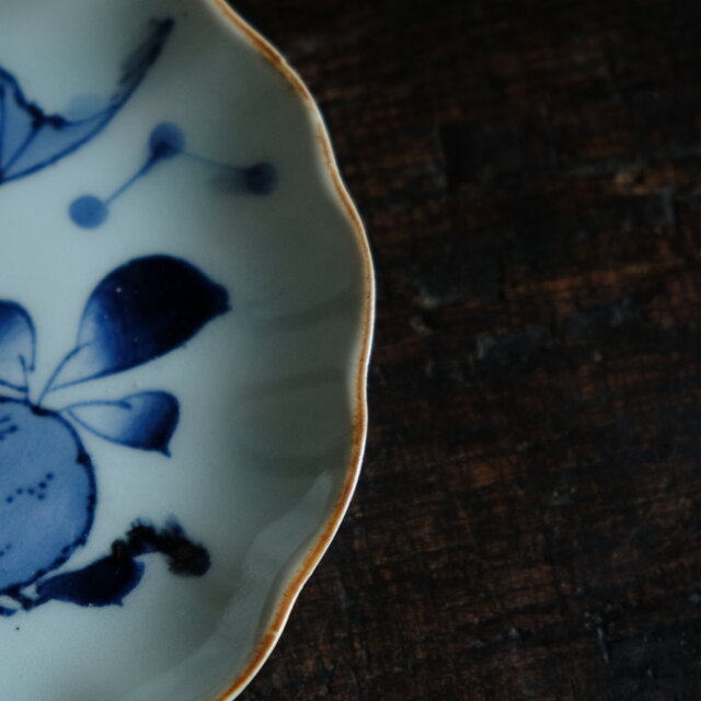 蝙蝠と果実◇伊万里 蝙蝠文染付中皿 骨董/antiques丁寧な暮らし