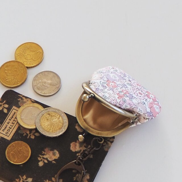 □リバティープリントのミニがま口キーホルダー / ミシェル□ chloe