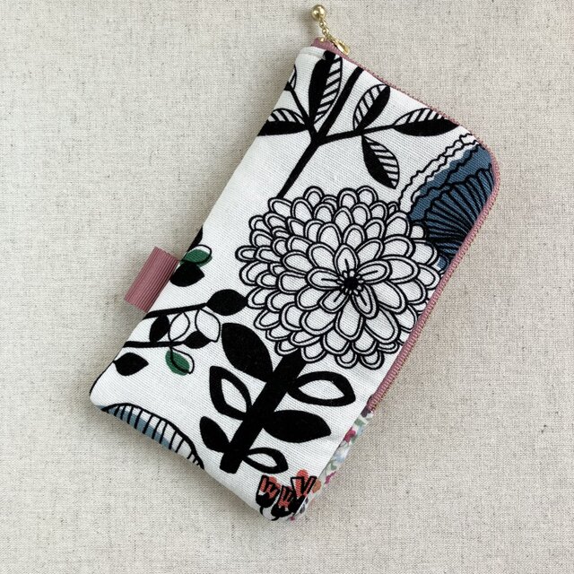 スマホポーチ　メガネケース　ペンケース　線描きの花柄