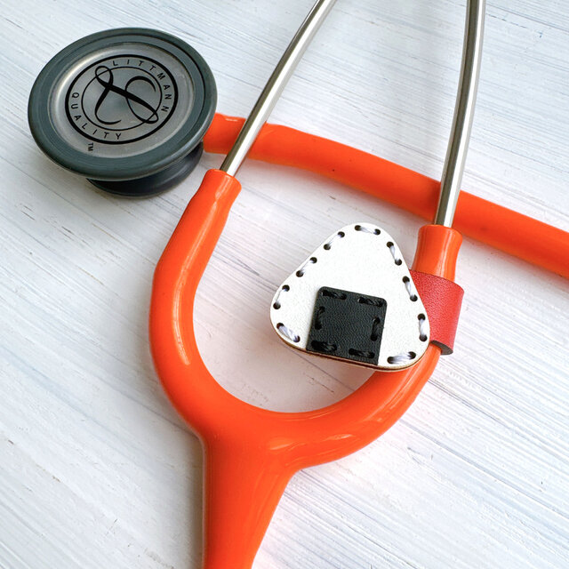 聴診器 ネームタグ（おにぎり）