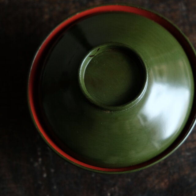 味のあるお品物◇緑で素敵。古輪島塗 漆芸蓋付碗 漆器 骨董 味のあるお品物◇緑で素敵。古輪島塗 漆芸蓋付碗 漆器 骨董