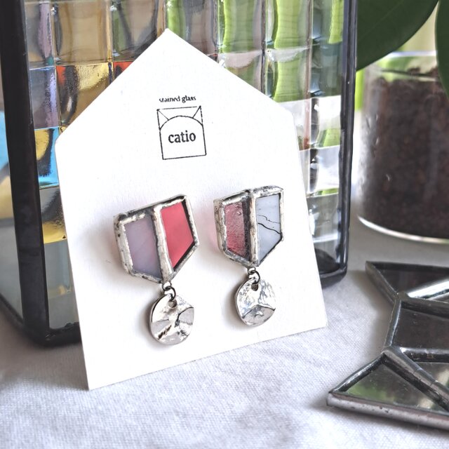 Medal pierce/ pink＆White