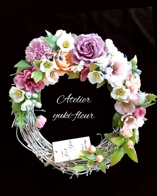 【ひろりん】クレイフラワー♡リース♡ハンドメイド Sold☆クレイフラワー作品（チャーミングなリース）☆ | iichi 日々の
