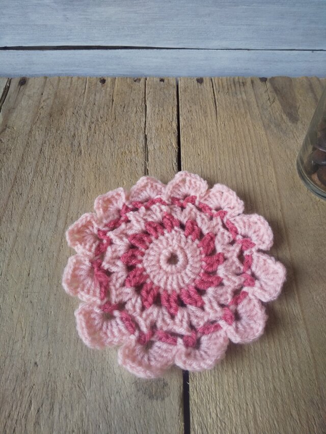 ニットのカラフルコースター　