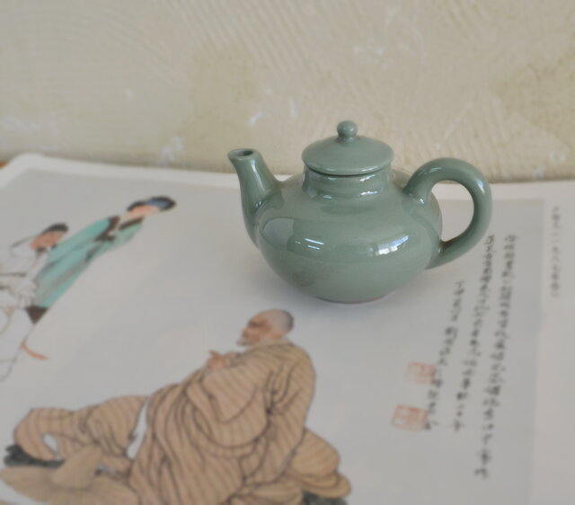 青磁水滴 急須 煎茶 中国茶 一口 | iichi 日々の暮らしを心地よくする