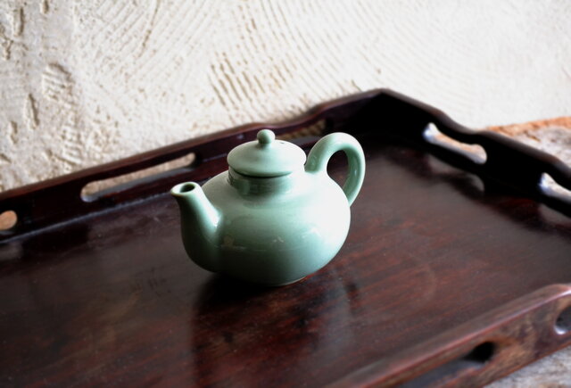 中国 青磁水滴 木箱入 送料込み0511 中国 青磁水滴 木箱入 送料込み