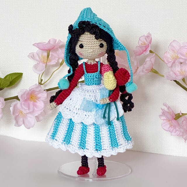 あみぐるみ・チュリップを運ぶ✿女の子　黒髪