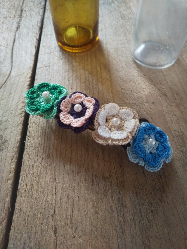 レース編みのお花畑バレッタ