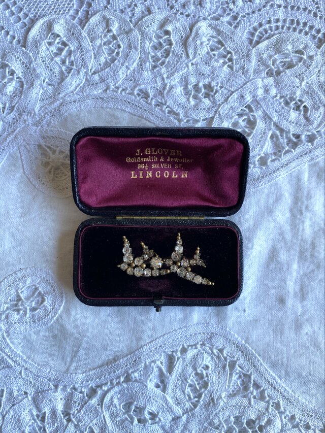 アンティーク　ツインスワロー　クリアグラス　ブローチ