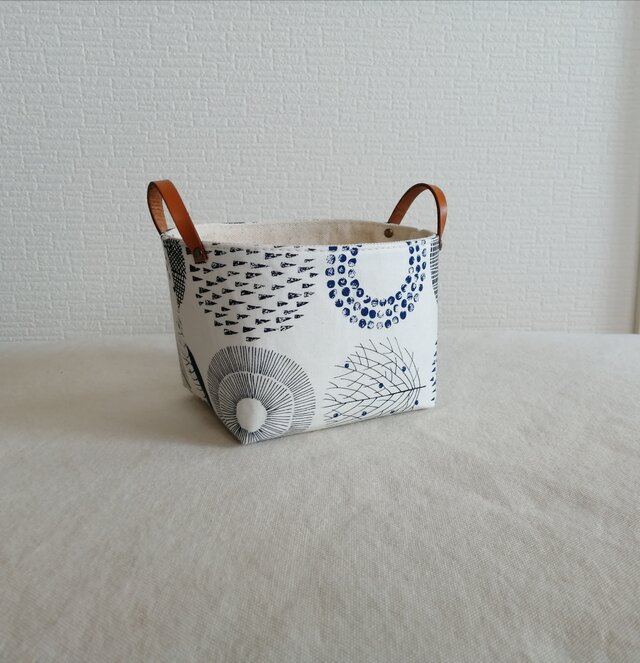 北欧風サークル柄の小物入れ