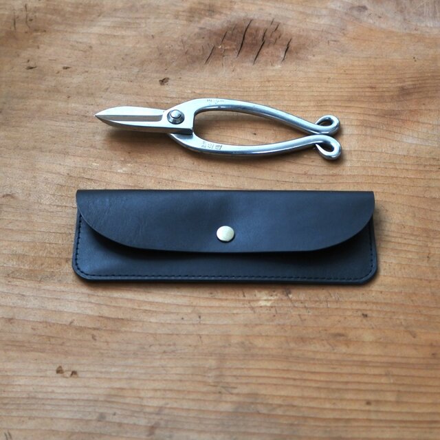革の花鋏ケース（ブラック） | iichi 日々の暮らしを心地よくする